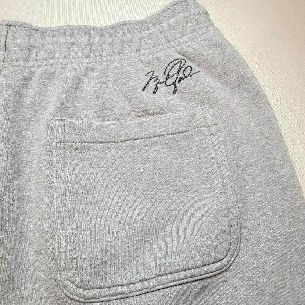 Jordan Essentials Mens Size XL Gray Fleece Joggers Jumpman Nike DA9820-091
